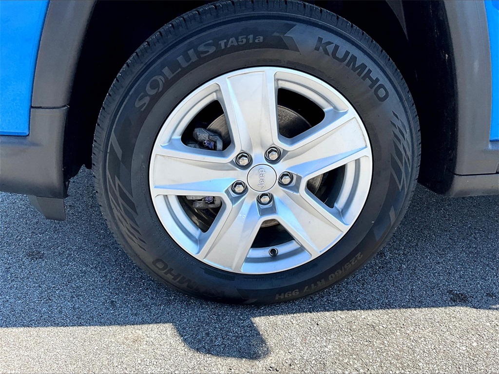2022 Jeep Compass Latitude photo 5
