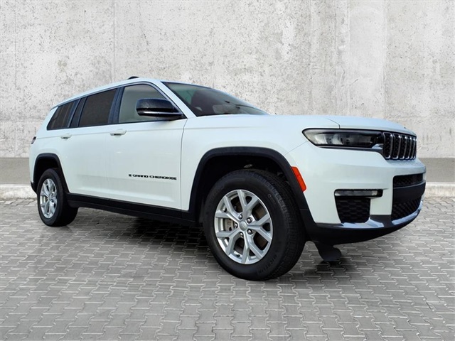 2023 Jeep Grand Cherokee L Limited's photo