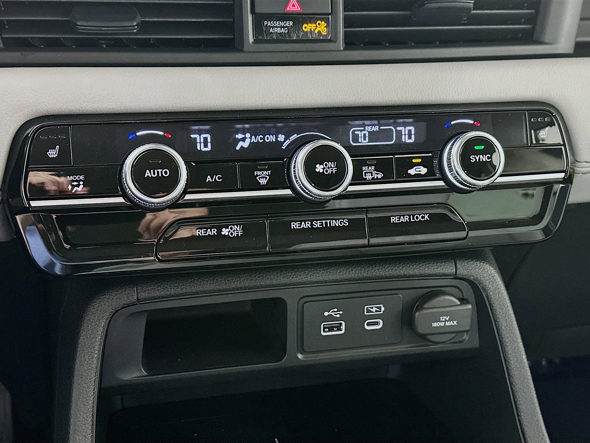 2025 Honda Pilot Touring photo 16