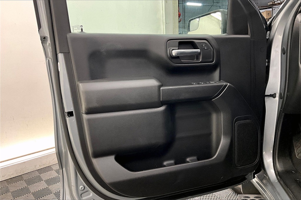 2024 Chevrolet Silverado 1500 Custom photo 23