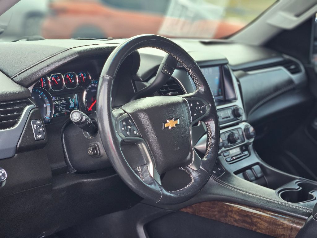 2019 Chevrolet Tahoe LT photo 12