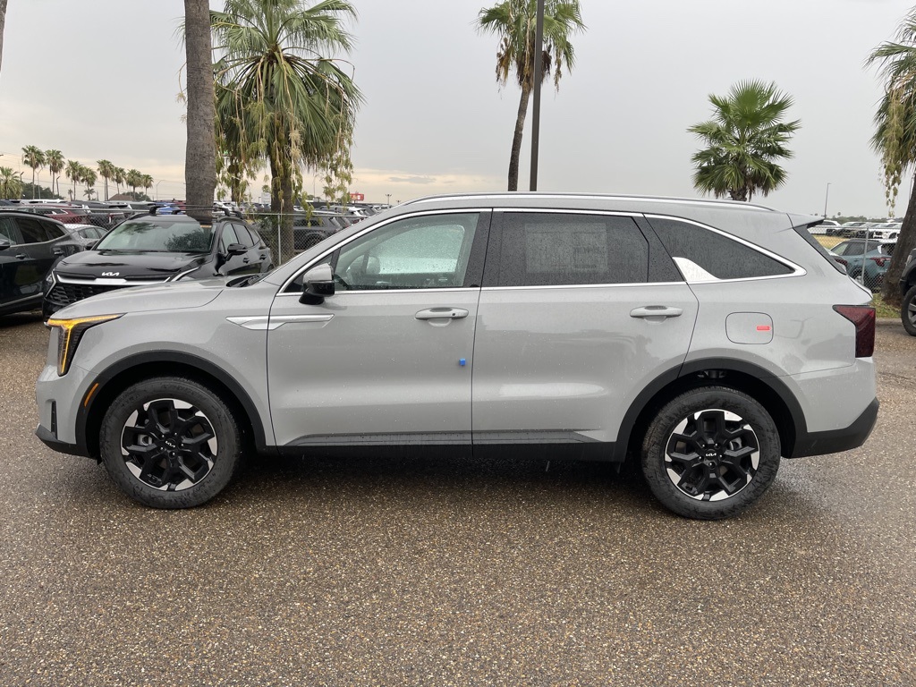 2025 Kia Sorento S photo 2