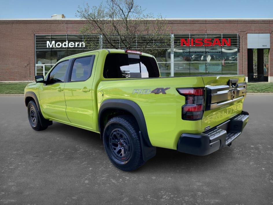 2026 Nissan Frontier Crew Cab PRO-4X photo 2