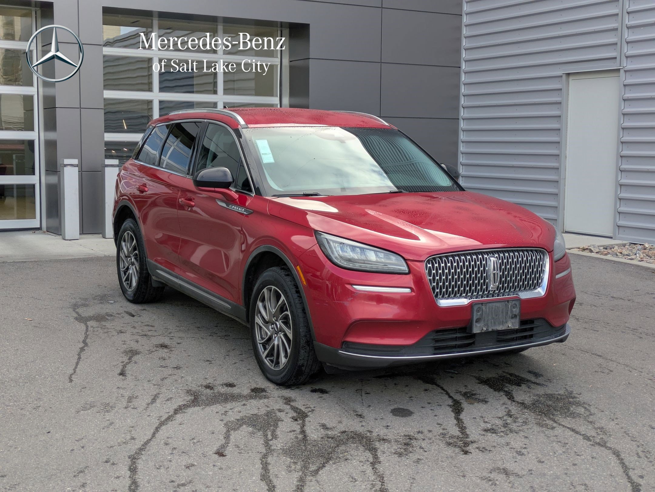 2021 Lincoln Corsair Base's photo