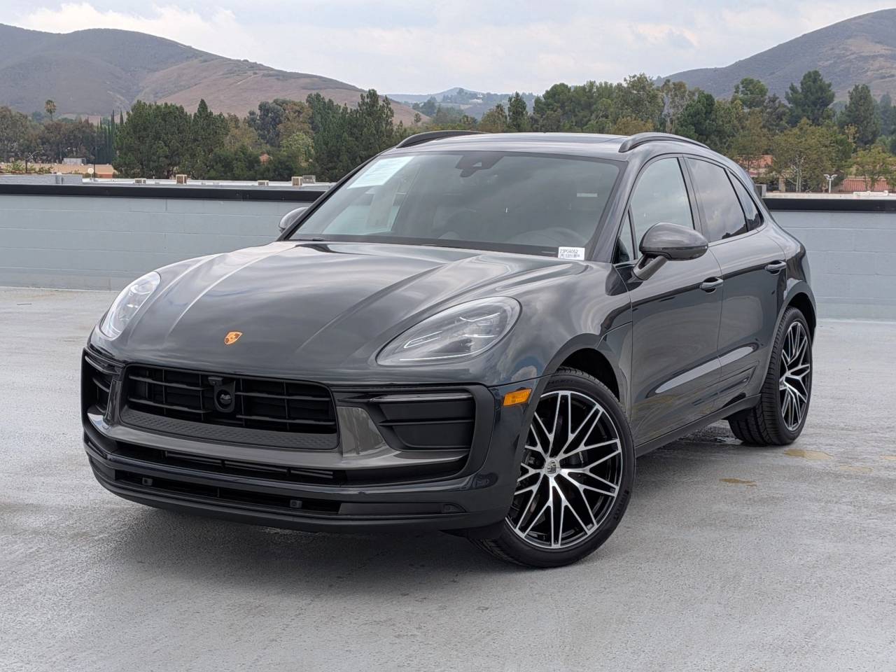 2025 Porsche Macan