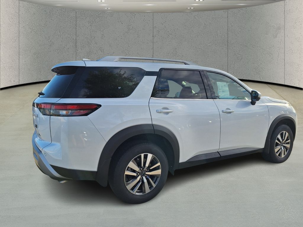 2025 Nissan Pathfinder SL photo 4