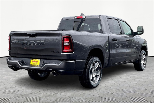2025 Ram 1500 Tradesman photo 13