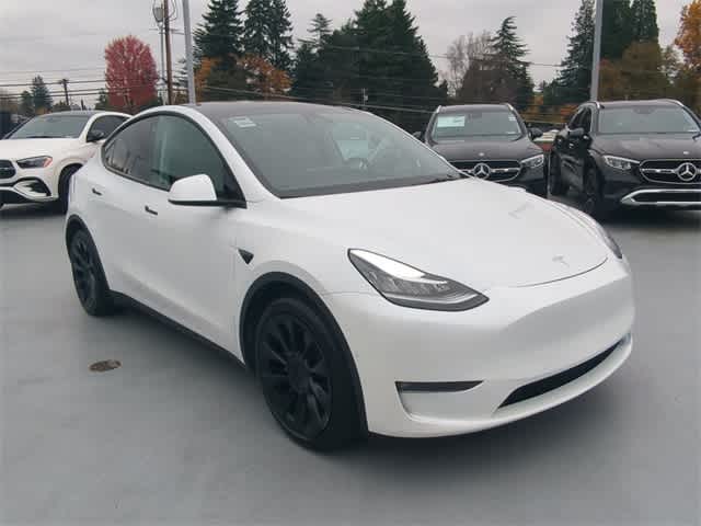 Used 2021 Tesla Model Y Long Range with VIN 5YJYGAEE0MF232081 for sale in Portland, OR