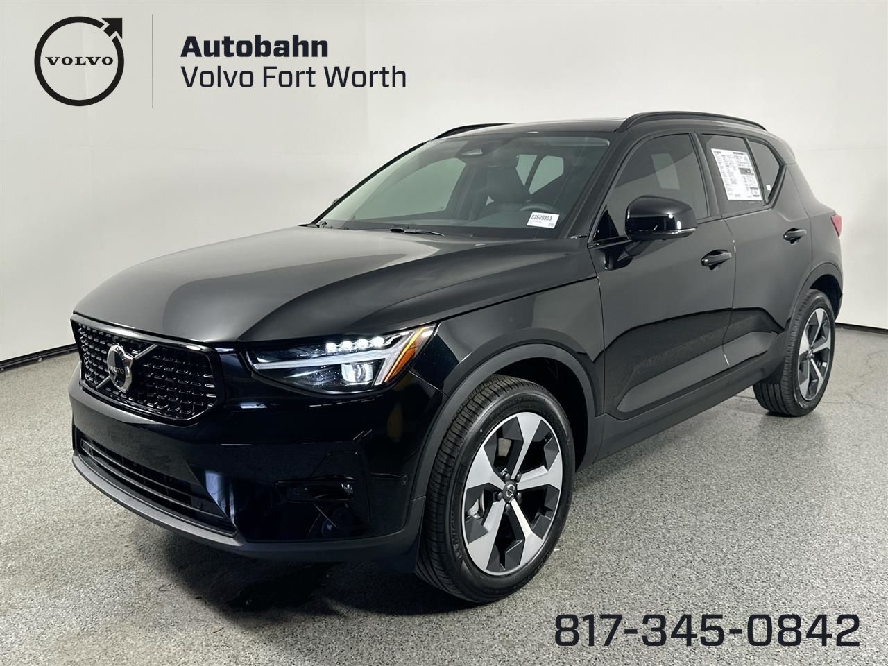 2025 Volvo XC40
