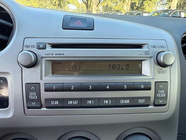 2012 Toyota Corolla Matrix L 4WD photo 23
