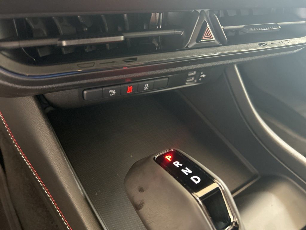 2025 Dodge Charger R/T photo 36