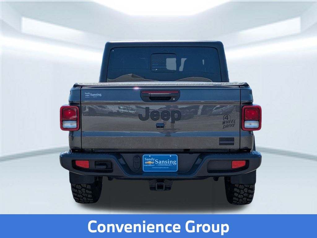 2022 Jeep Gladiator Willys photo 4