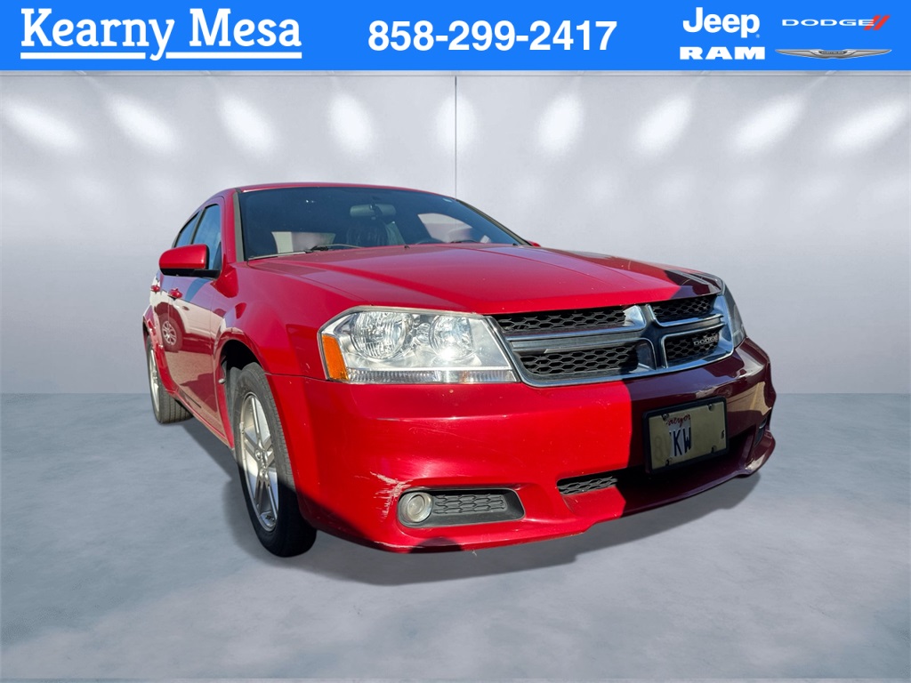2013 Dodge Avenger SXT's photo