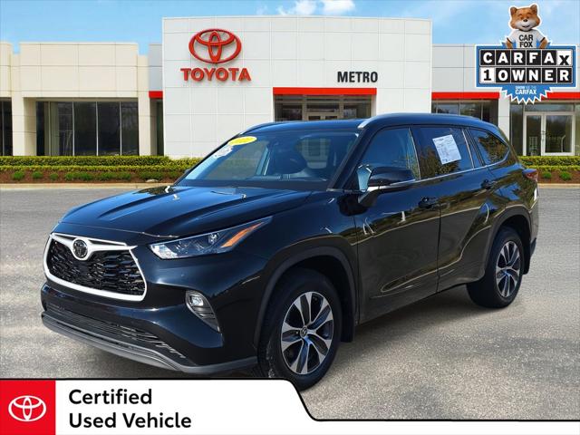 2022 Toyota Highlander XLE's photo