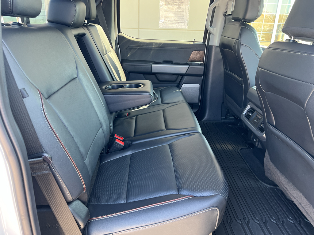 2023 Ford F-350 Lariat photo 39