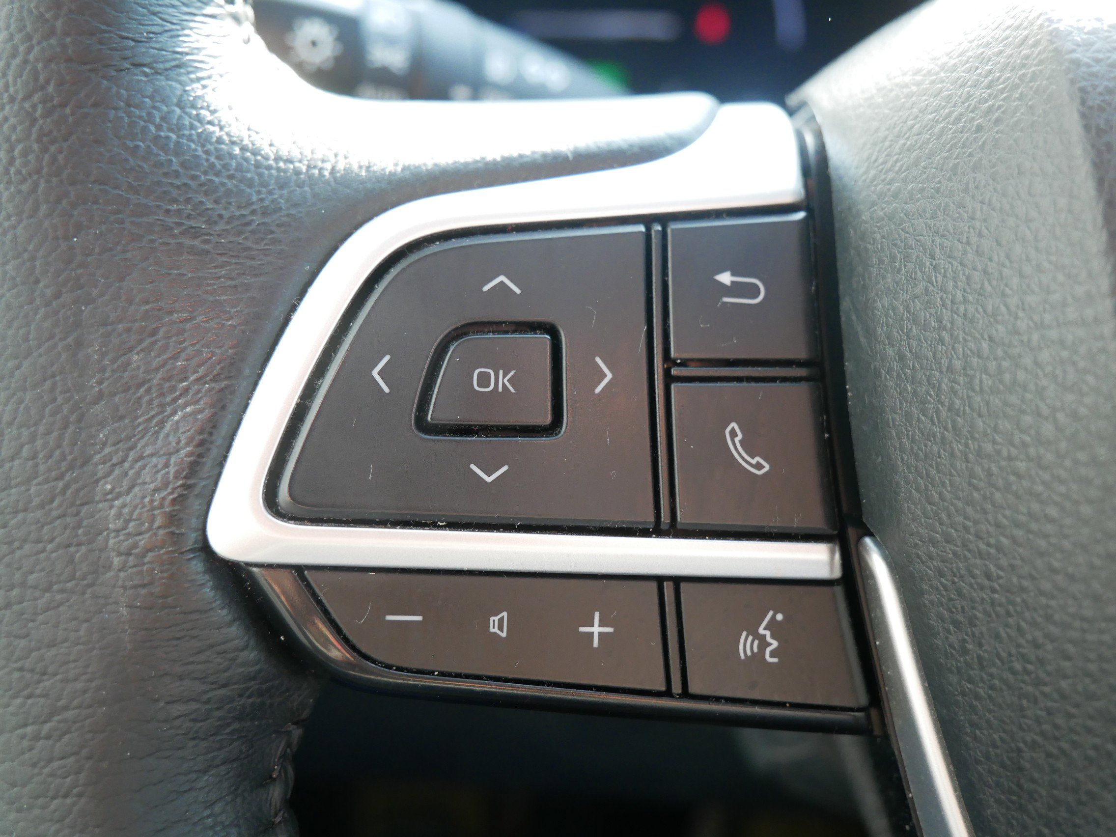 2022 Toyota Sienna XLE photo 27