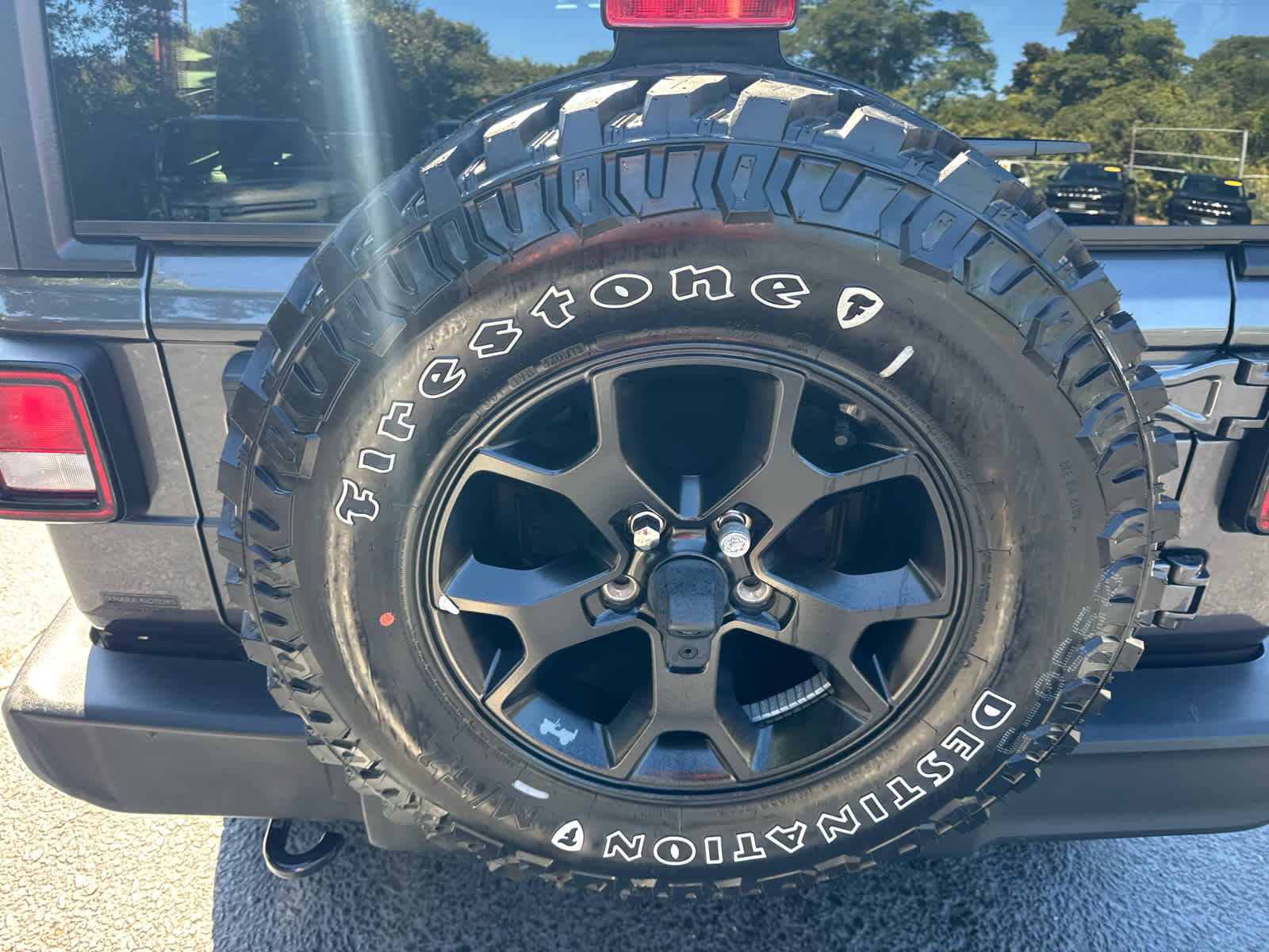 2023 Jeep Wrangler Willys photo 16
