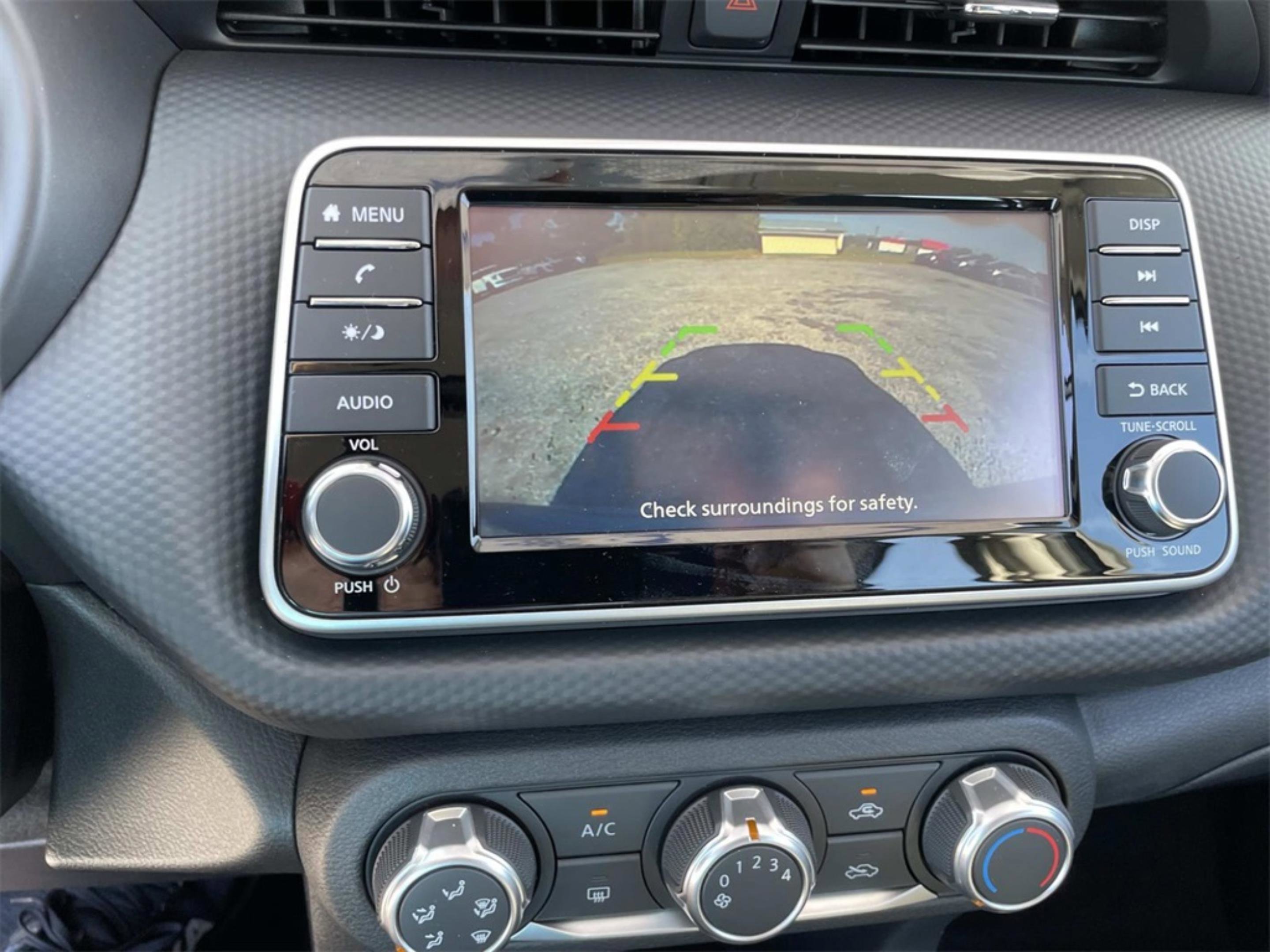 2025 Nissan Kicks Play S photo 15