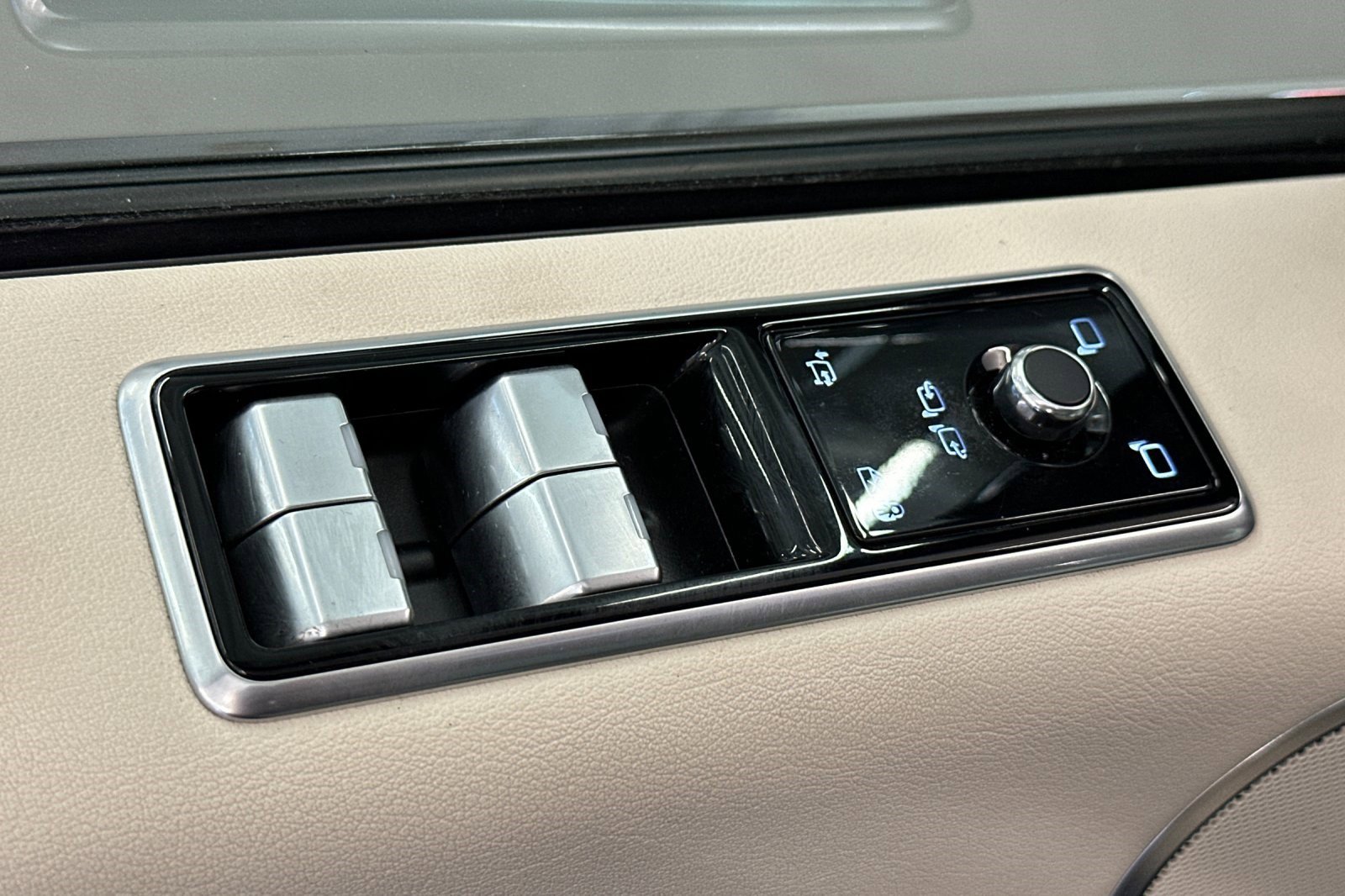 2021 Land Rover Range Rover HSE Westminster Edition photo 14