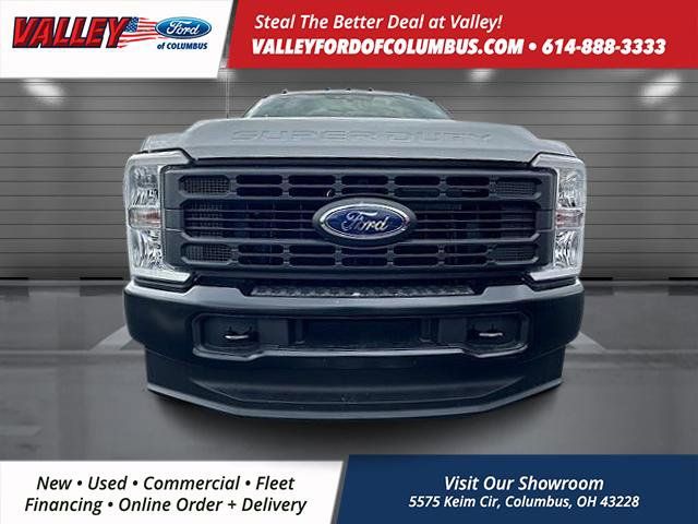 2025 Ford F-250 photo 2