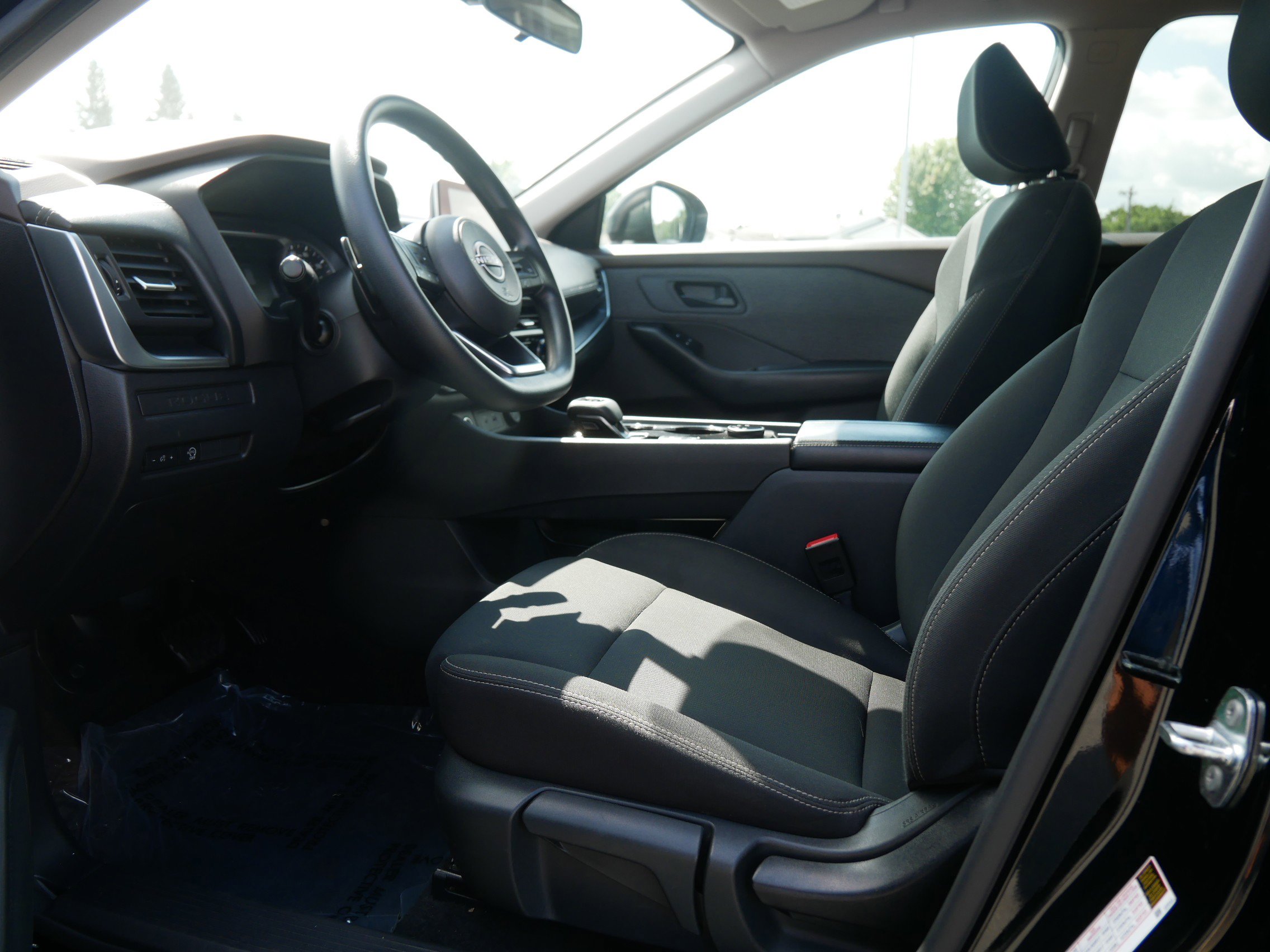 2023 Nissan Rogue S photo 10