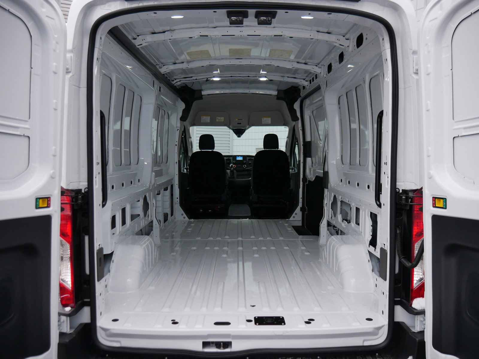 2024 Ford Transit Cargo Van photo 6