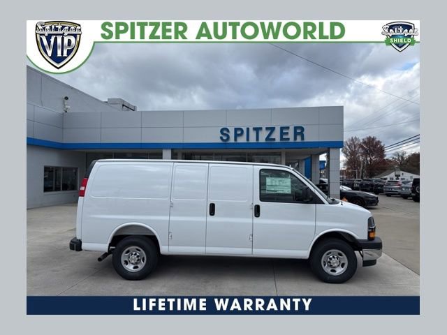 2025 Chevrolet Express Cargo Work Van's photo