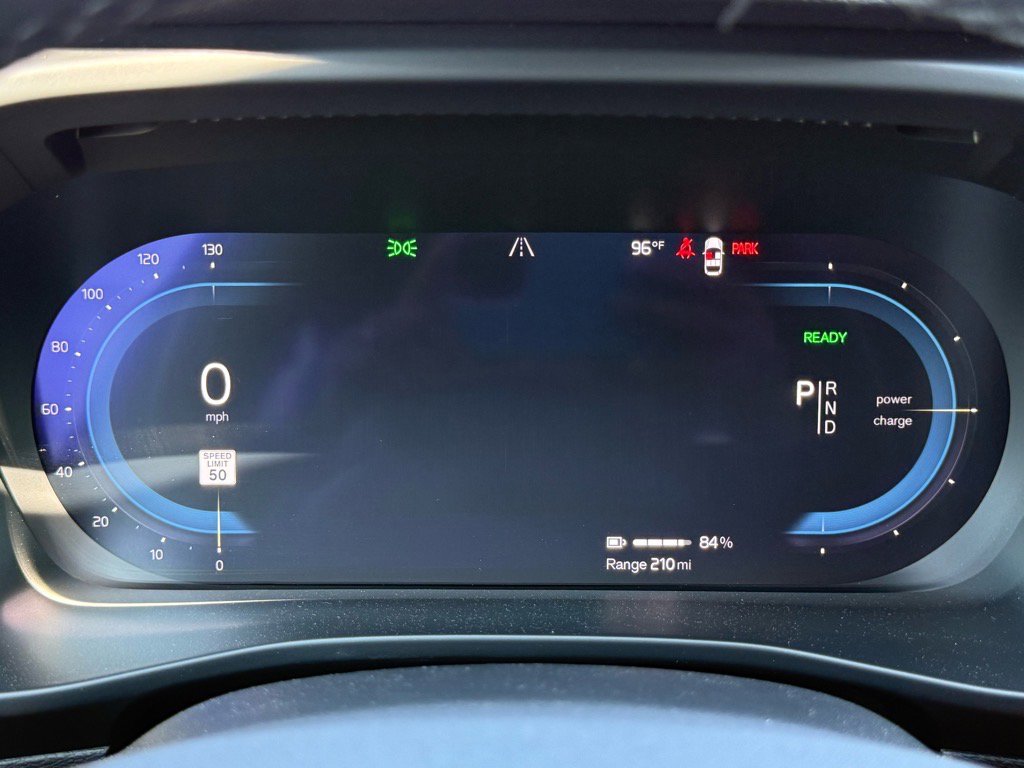 2024 Volvo C40 Recharge Plus photo 27
