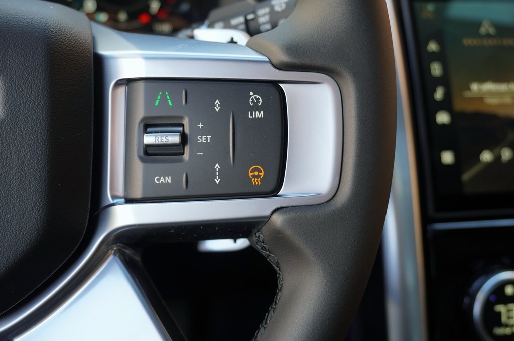 2025 LAND ROVER DISCOVERY - Image 17