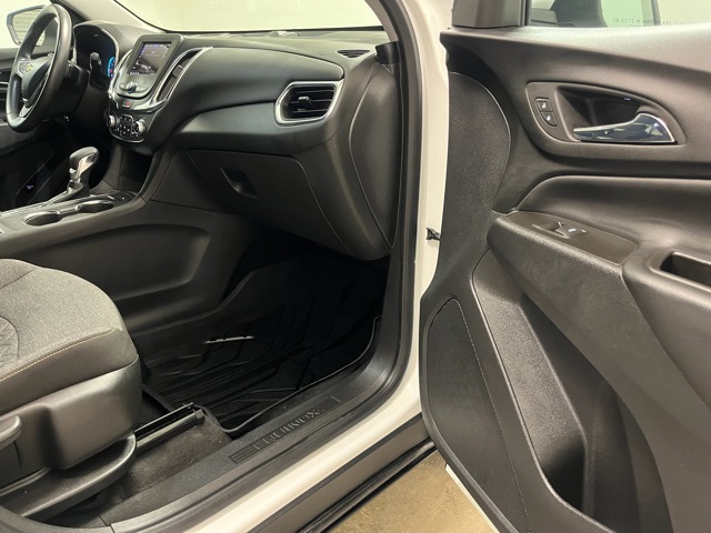 2022 Chevrolet Equinox LT photo 16