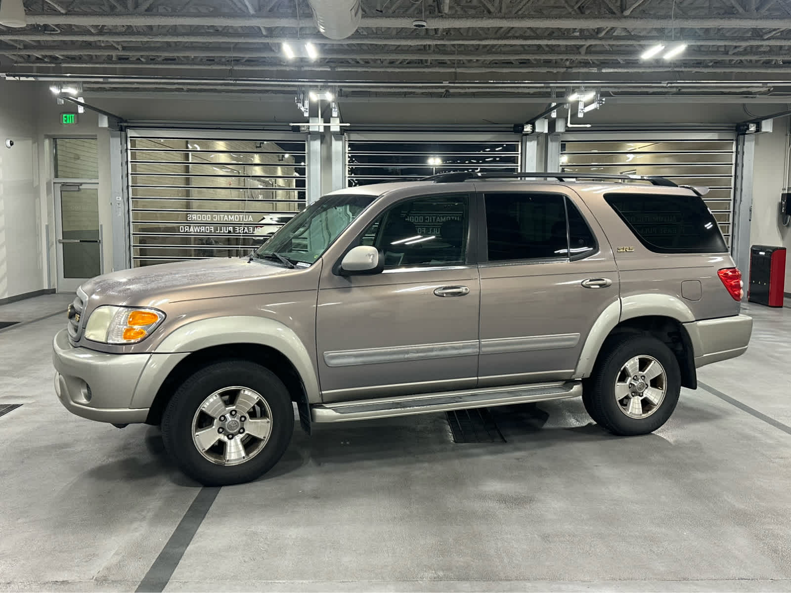 2002 Toyota Sequoia SR5