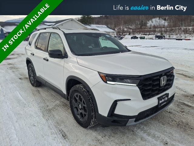 2025 Honda Pilot TrailSport's photo