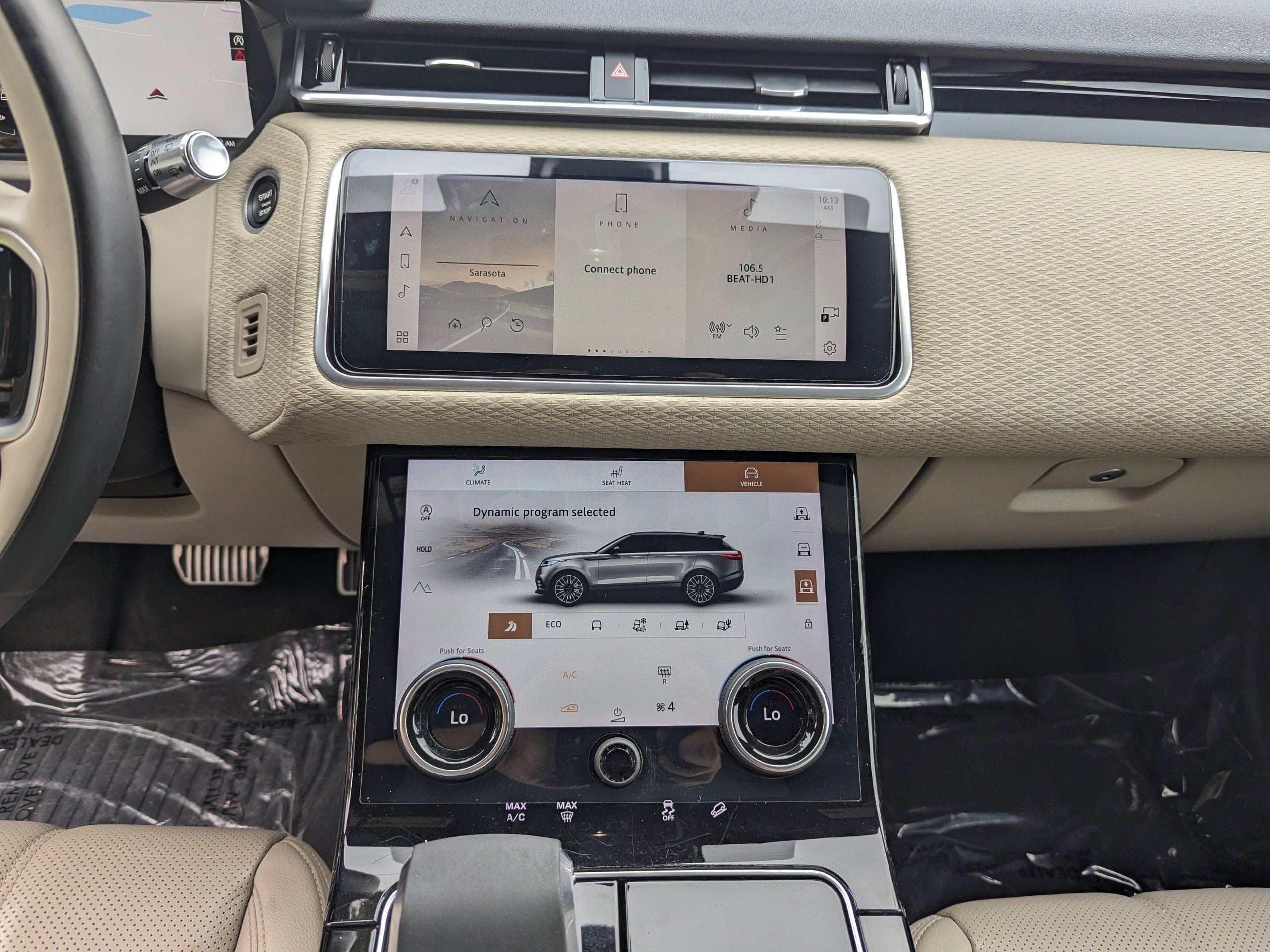 2021 Land Rover Range Rover Velar R-Dynamic S photo 21