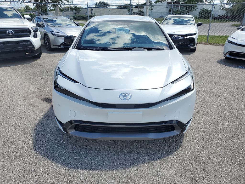 2026 Toyota Prius XLE photo 2