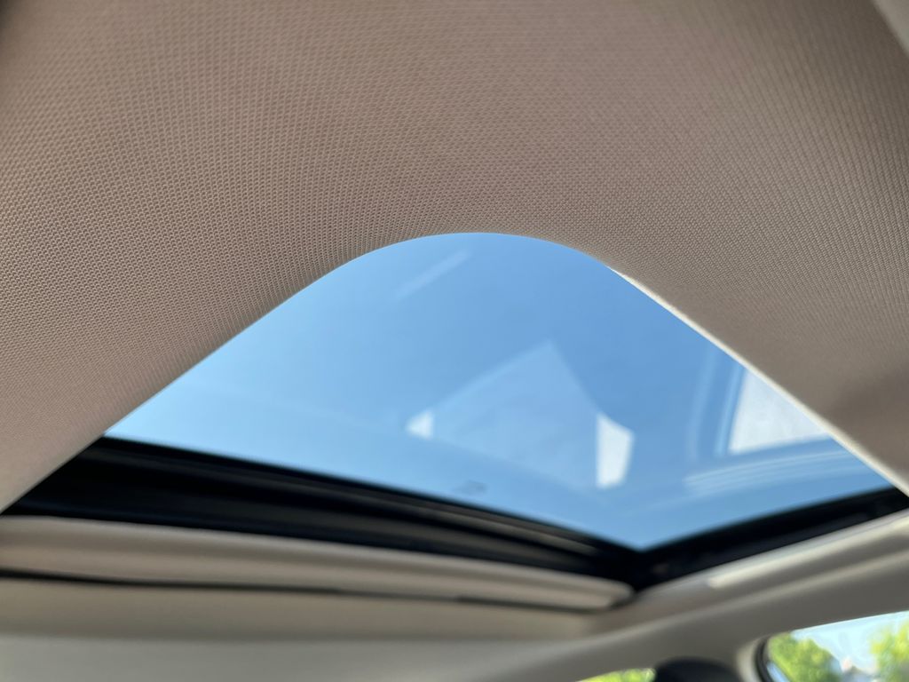2025 Nissan Altima SV photo 5