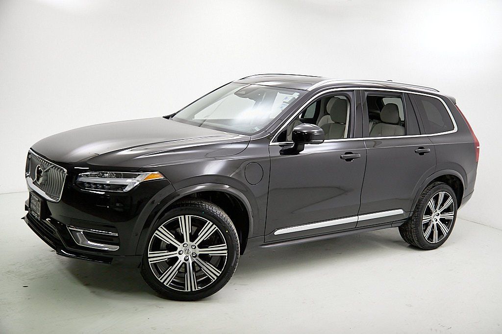 2023 VOLVO XC90 - Image 2