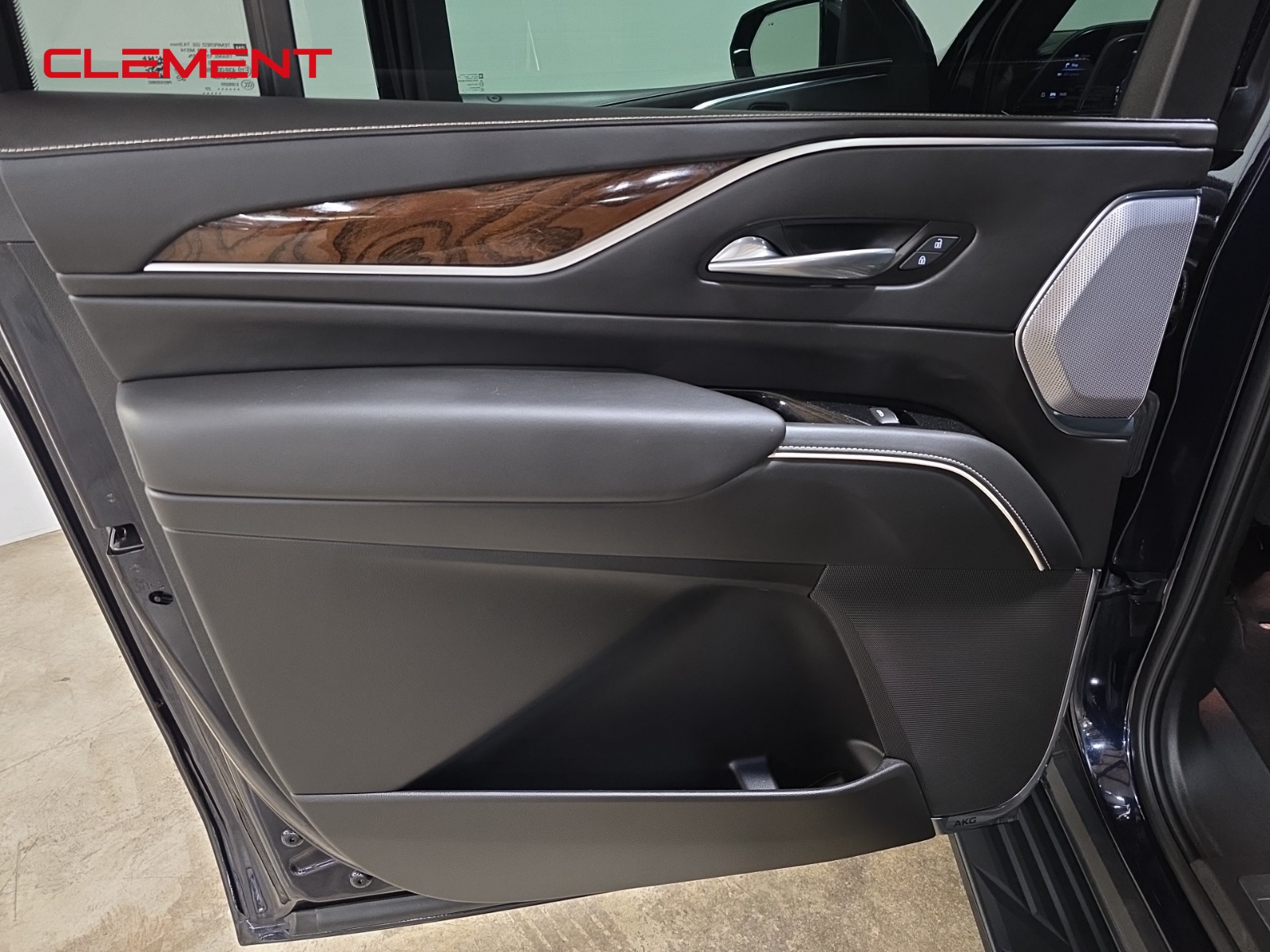 2022 Cadillac Escalade ESV Sport Platinum photo 27