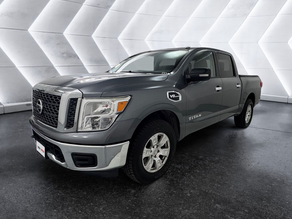 2017 Nissan Titan SV photo 3