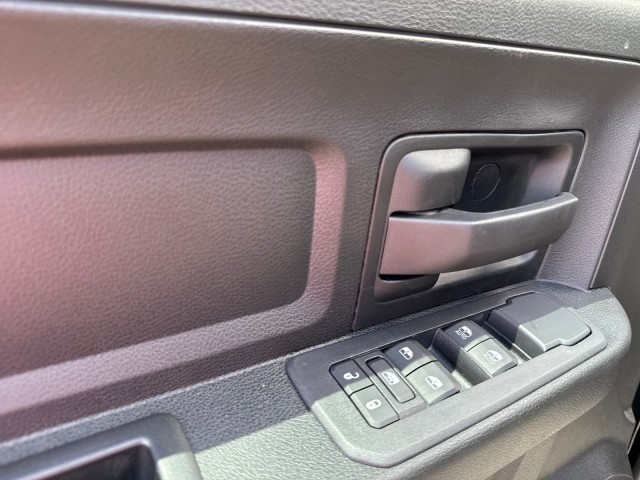 2025 Ram 2500 Tradesman photo 9