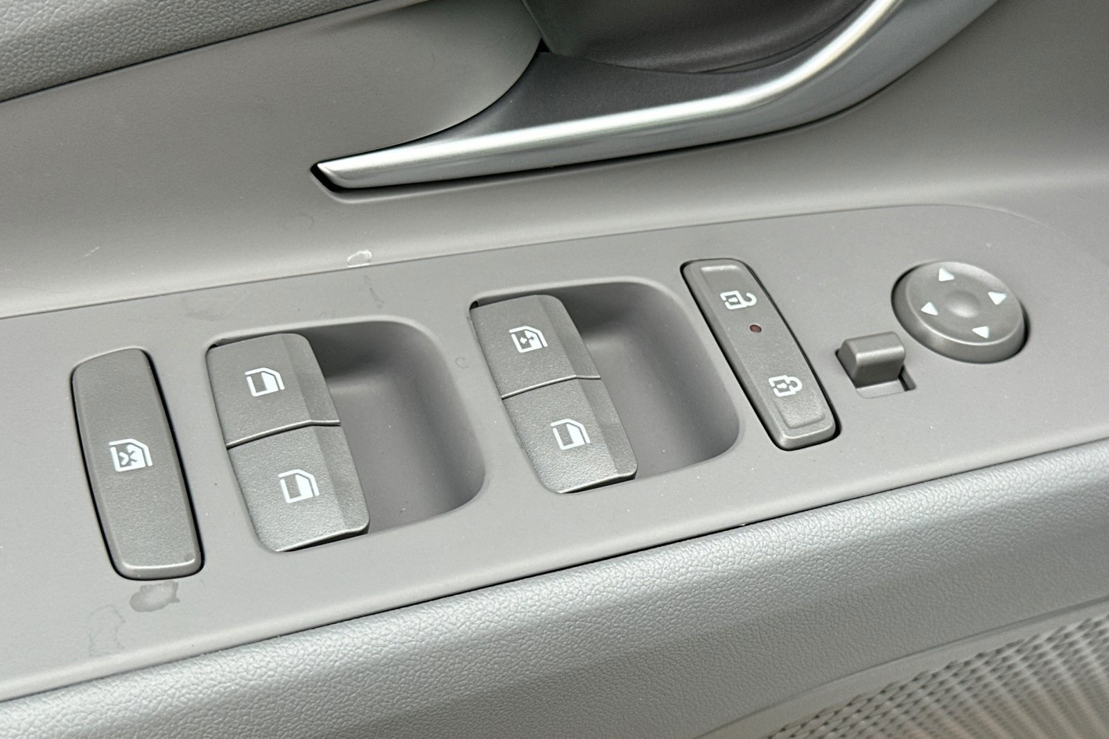 2025 Hyundai Elantra Hybrid Blue photo 12