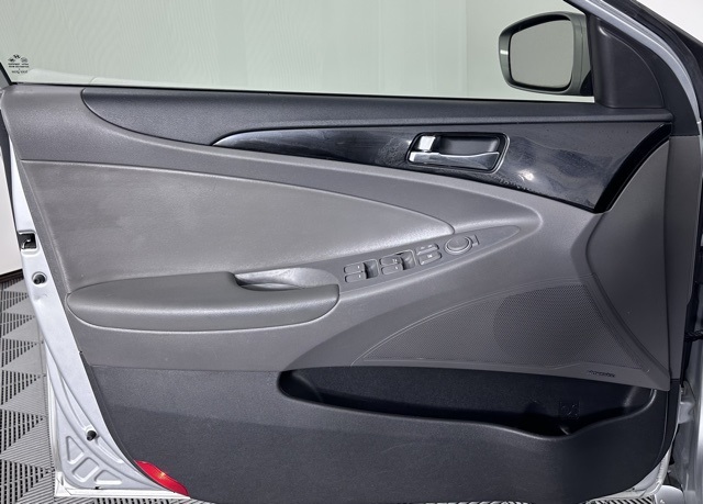 2013 Hyundai Sonata Limited photo 4