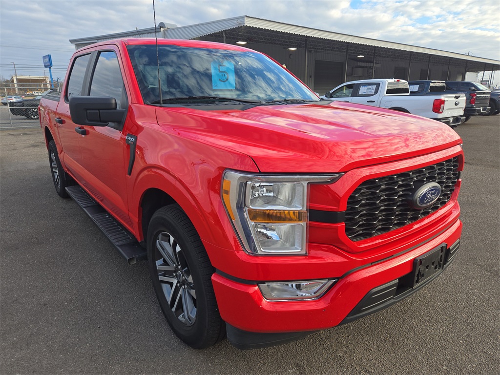 2022 Ford F-150 XL's photo