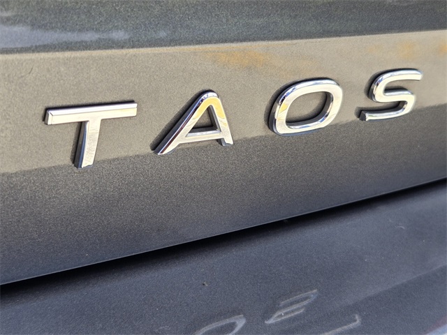 2022 Volkswagen Taos S photo 13