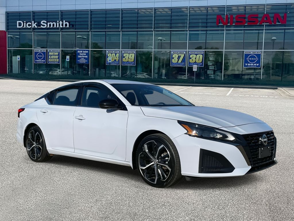 2024 Nissan Altima SR