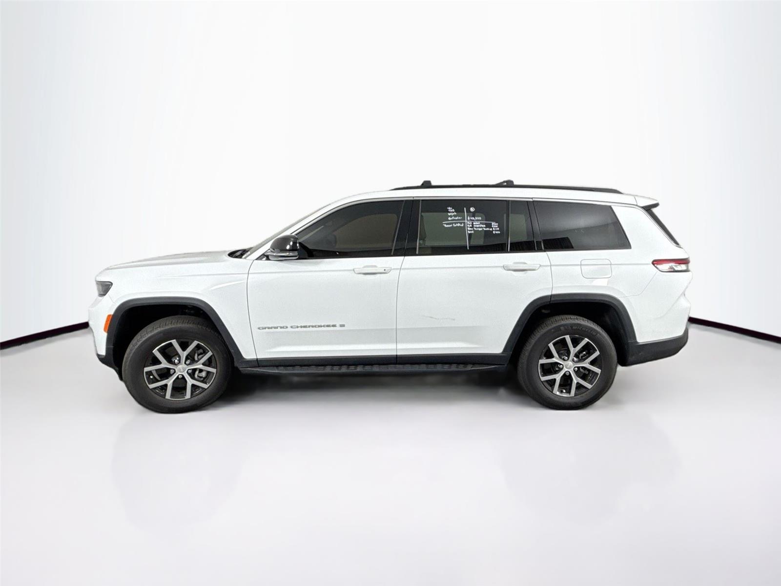2024 Jeep Grand Cherokee Limited photo 9