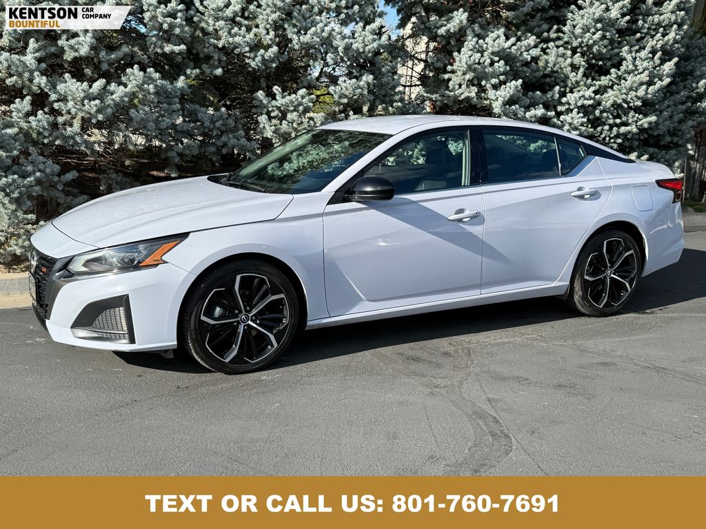 2024 Nissan Altima SR