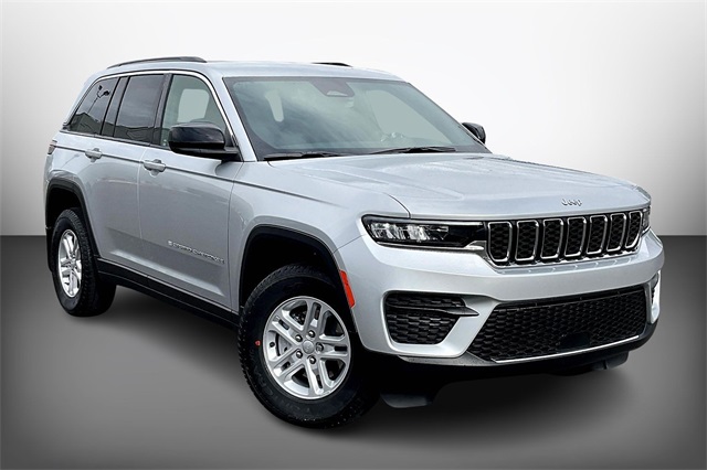 2025 Jeep Grand Cherokee Laredo's photo