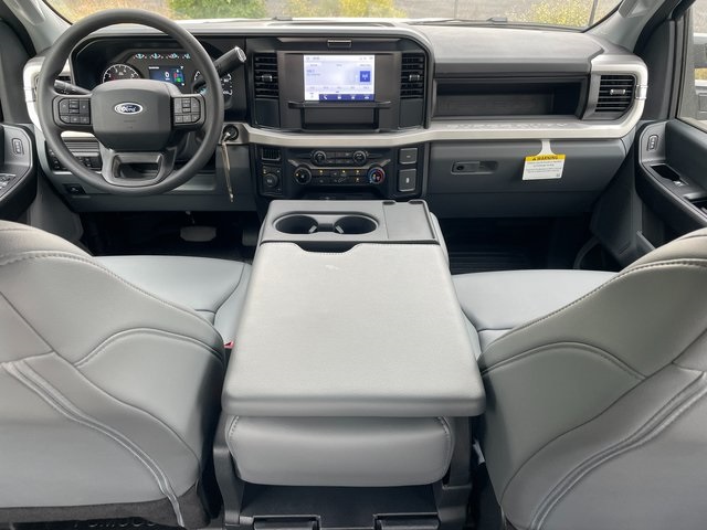2025 Ford F-250 photo 13
