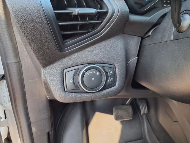 2017 Ford C-Max Energi Titanium photo 19