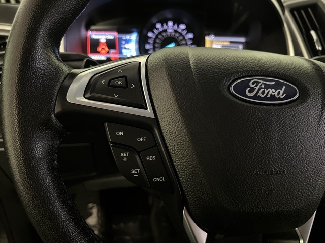 2018 Ford Edge SEL photo 17